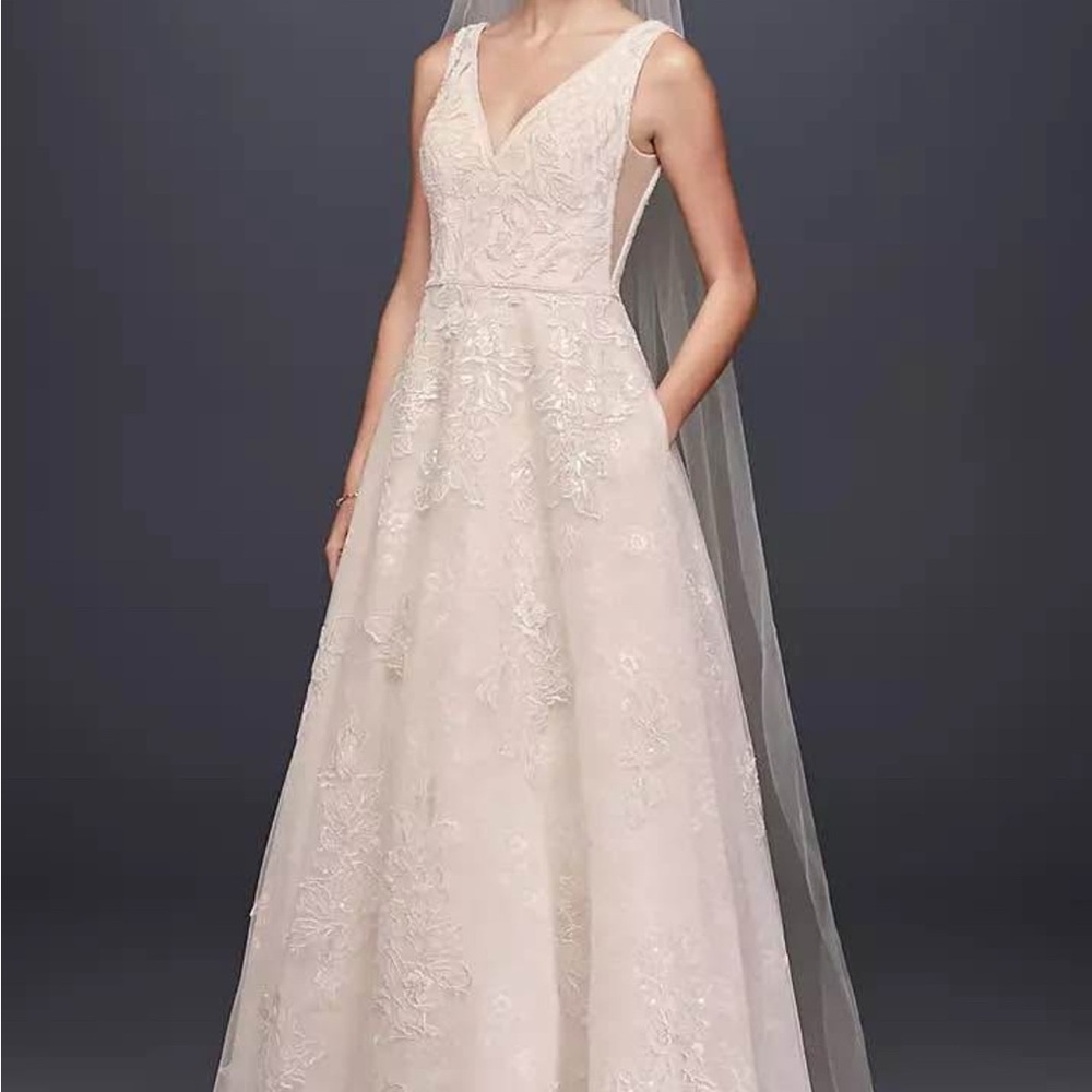 Oleg Cassini Ivory Lace Gown